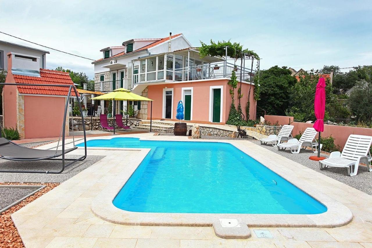 Holiday Home Perunika Zezevica Ngoại thất bức ảnh